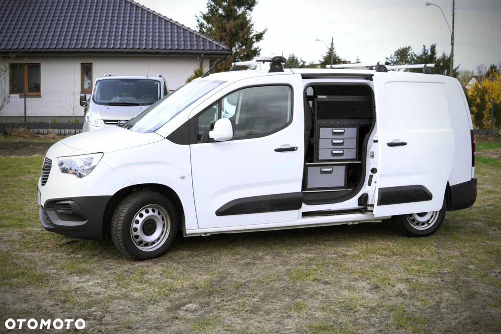 Opel Combo Van 1.2 Enjoy 110KM 4d Long - 39