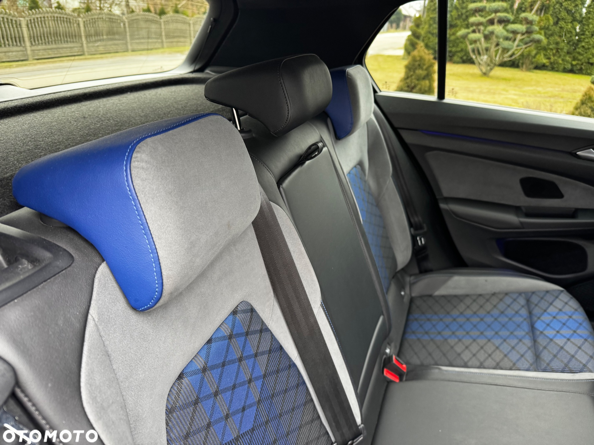 Volkswagen Golf - 21