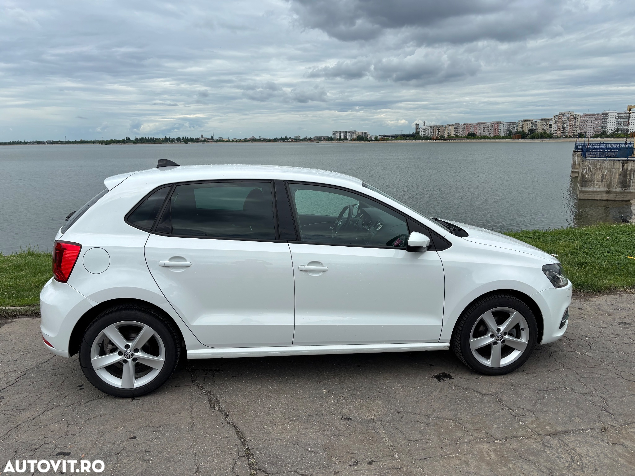Volkswagen Polo 1.2 TSI BMT Comfortline - 8