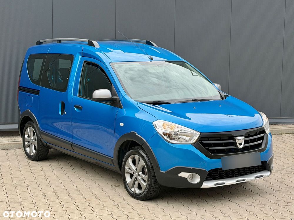 Dacia Dokker TCe 115 Stepway Celebration - 39