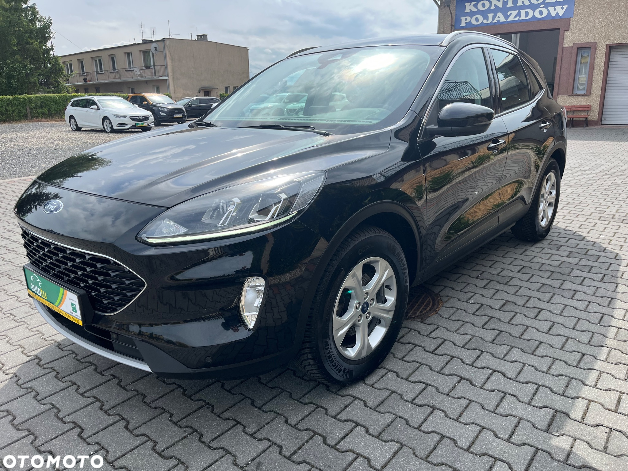 Ford Kuga 1.5 EcoBoost COOL&CONNECT - 2