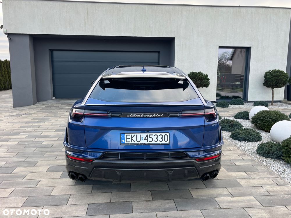 Lamborghini Urus - 12