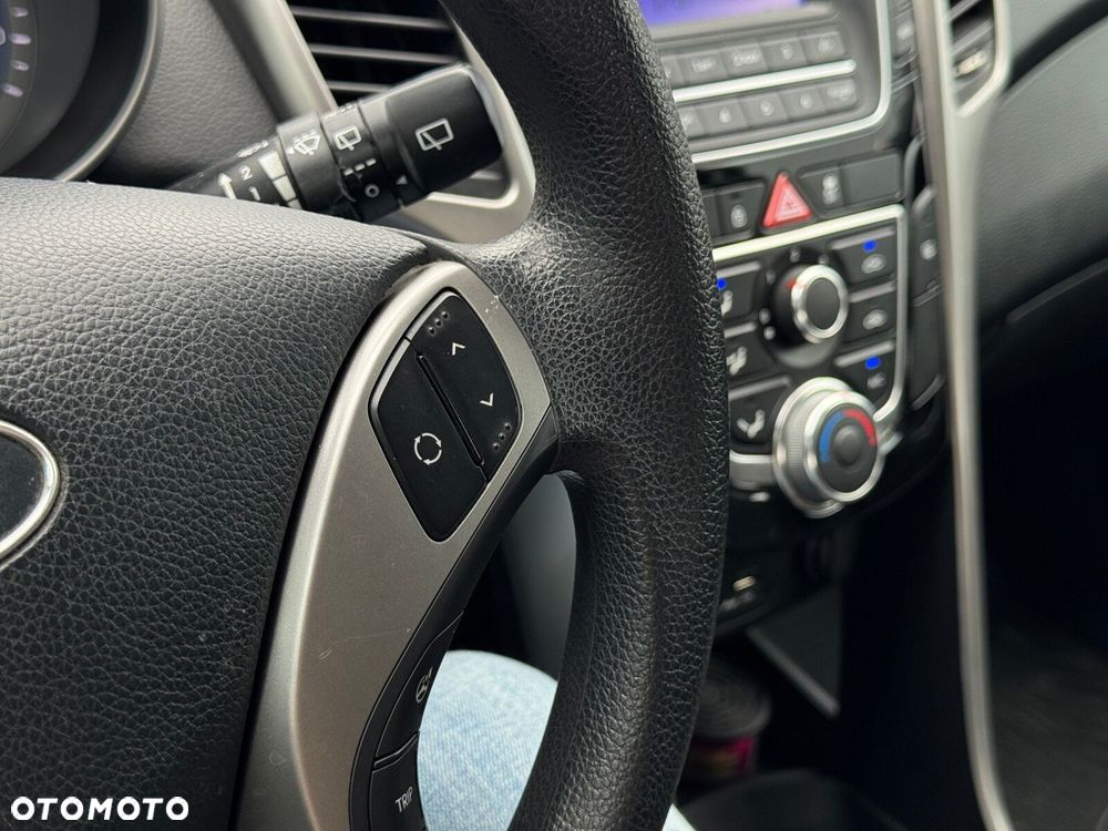 Hyundai i30 1.4 Comfort - 12