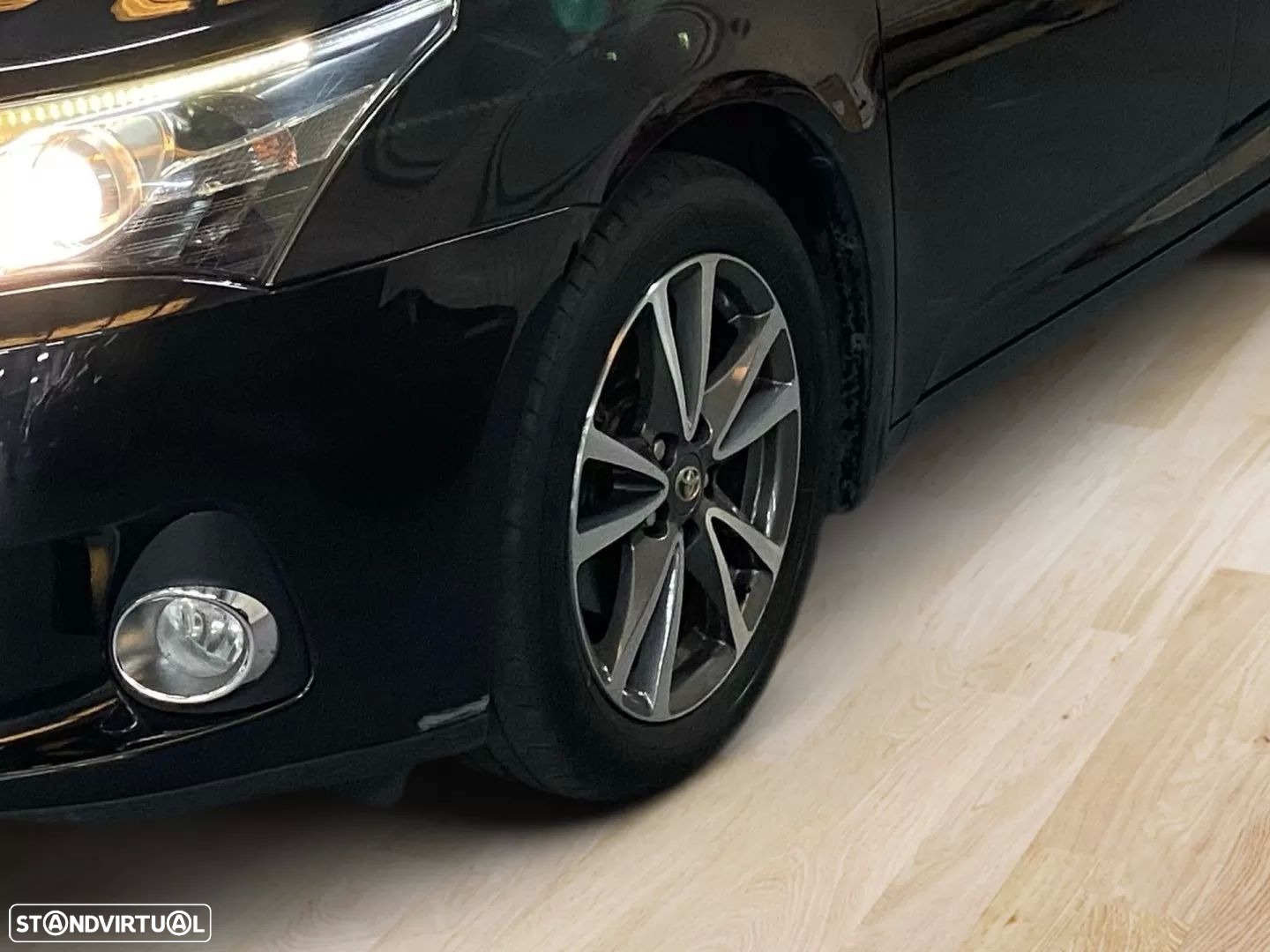 Toyota Avensis SD 2.0 D-4D Exclusive +Navi - 6
