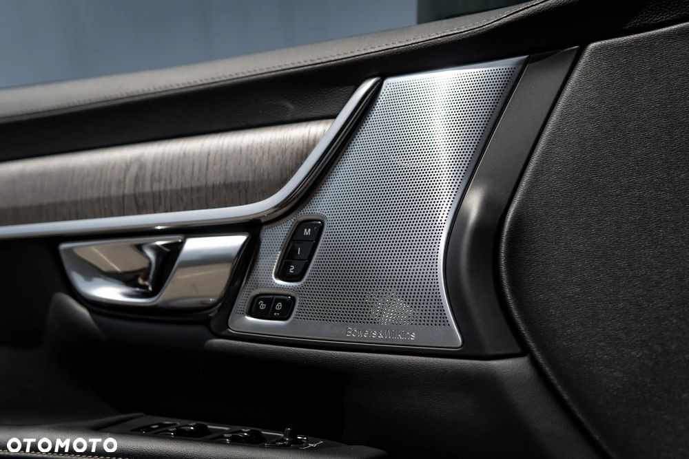Volvo V90 Cross Country B5 D AWD Ultimate - 37