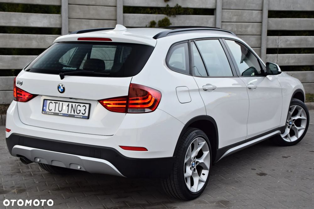 BMW X1 sDrive18d xLine - 12