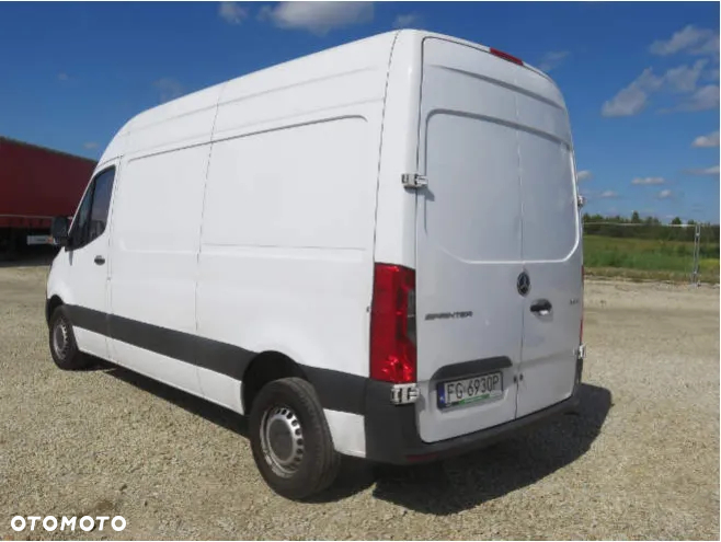 Mercedes-Benz Sprinter - 3