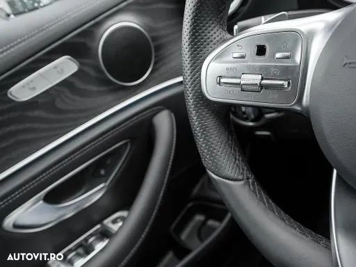 Mercedes-Benz E 220 d 4Matic 9G-TRONIC - 13