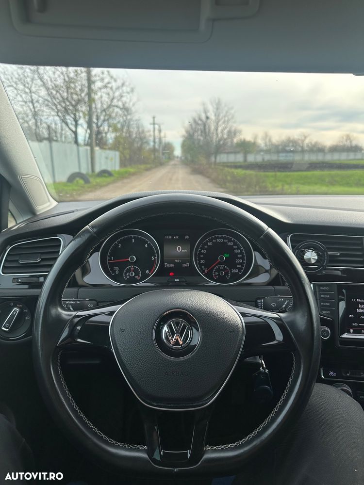Volkswagen Golf 1.6 TDI BlueMotion Technology DSG Cup - 3