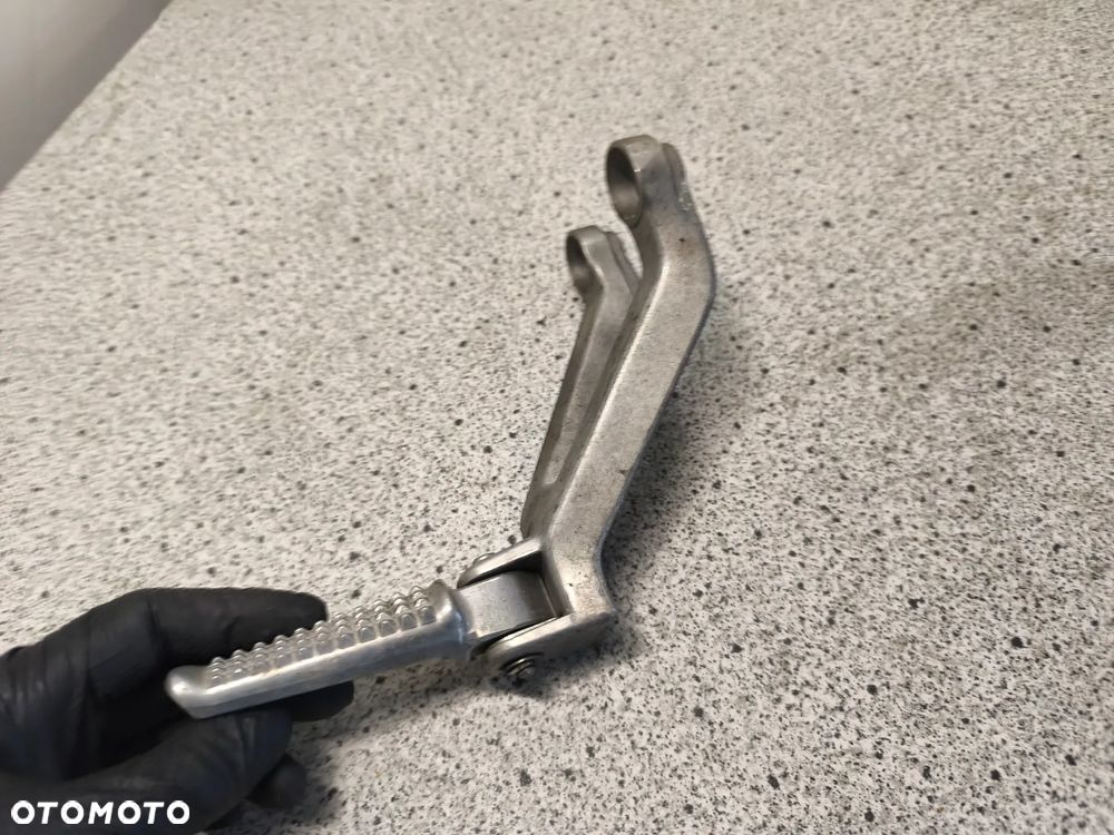 Set lewy tył, podnożek pasażera Honda CBR 900RR CBR900 RR CBR900RR CBR 900 RR - 6