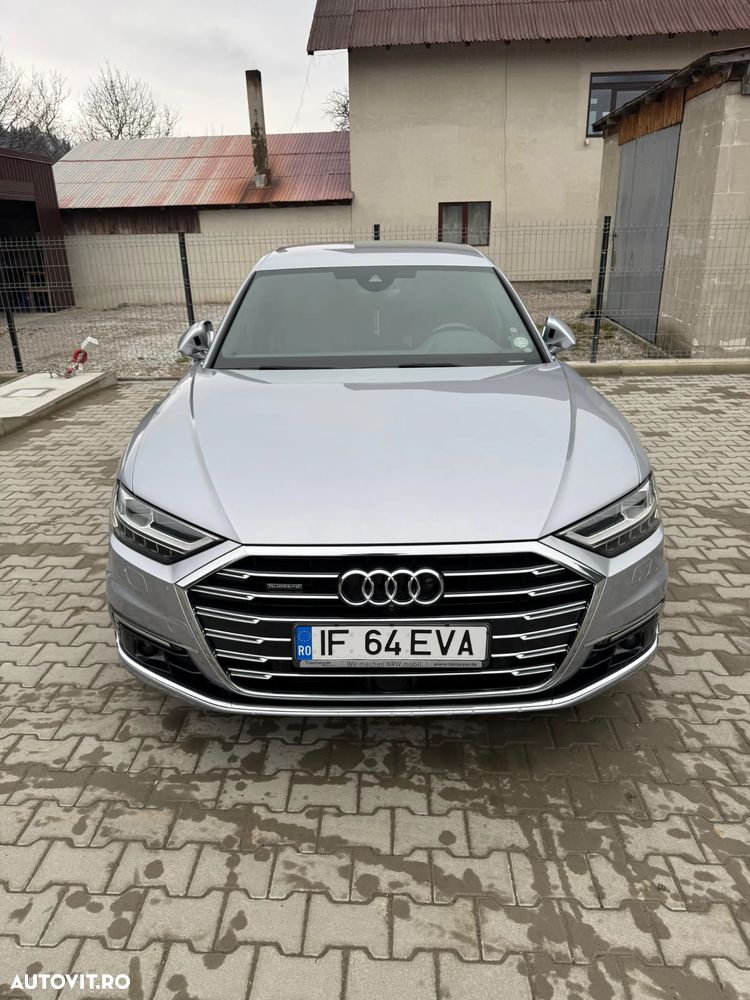 Audi A8 - 1