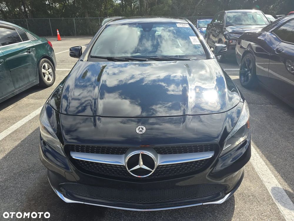 Mercedes-Benz CLA - 2