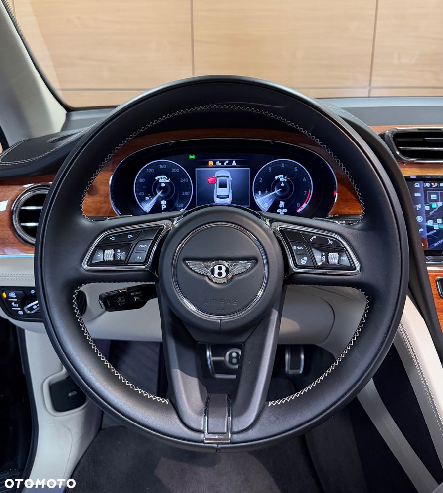 Bentley Bentayga - 21