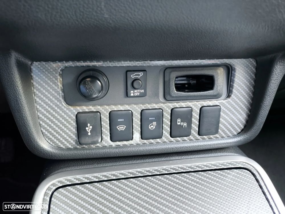 Mitsubishi Outlander - 20