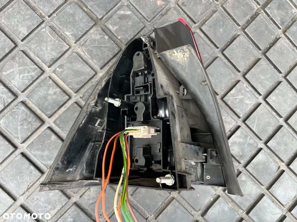 CITROEN C5 I LIFT LAMPA PRAWY TYŁ TYLNA 89036648 - 2