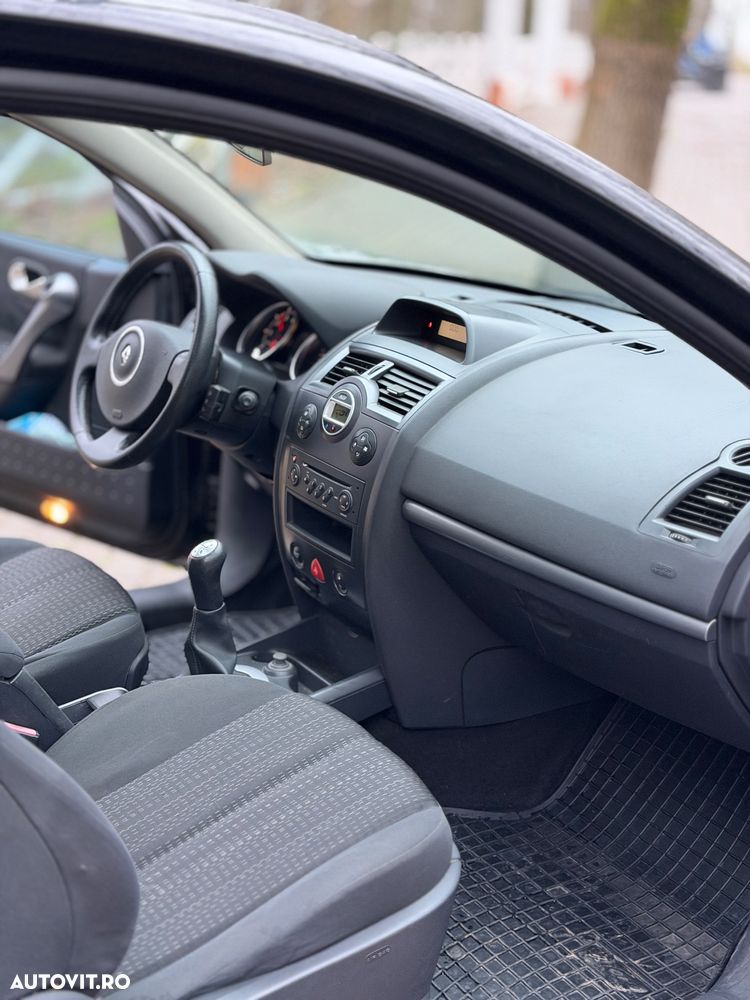 Renault Megane - 13
