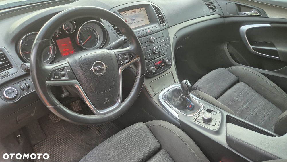Opel Insignia - 8