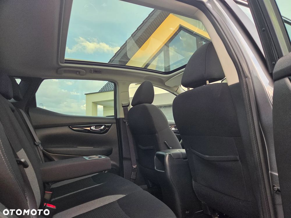Nissan Qashqai 1.7 dCi N-Connecta - 26