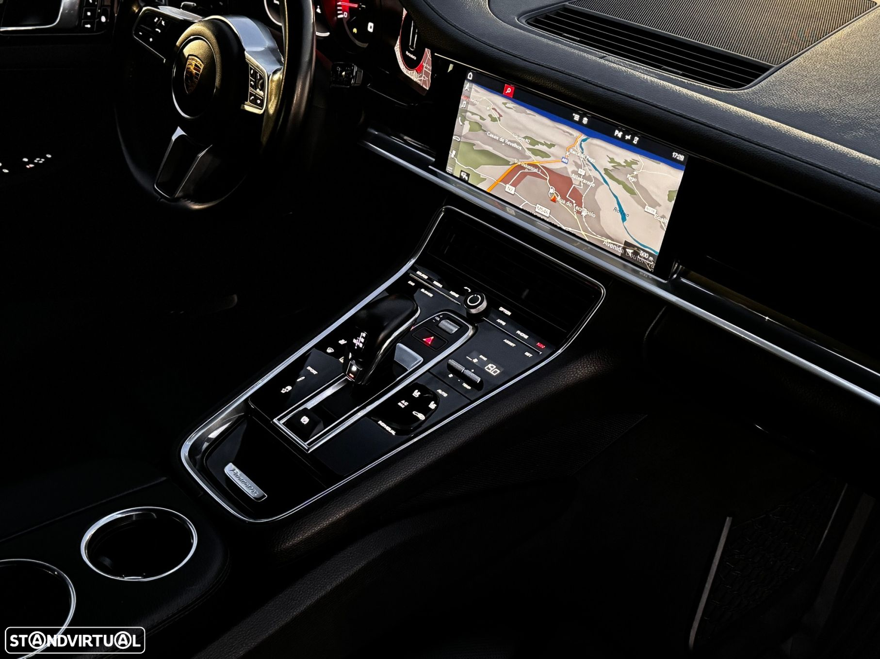 Porsche Panamera 4 Executive - 26