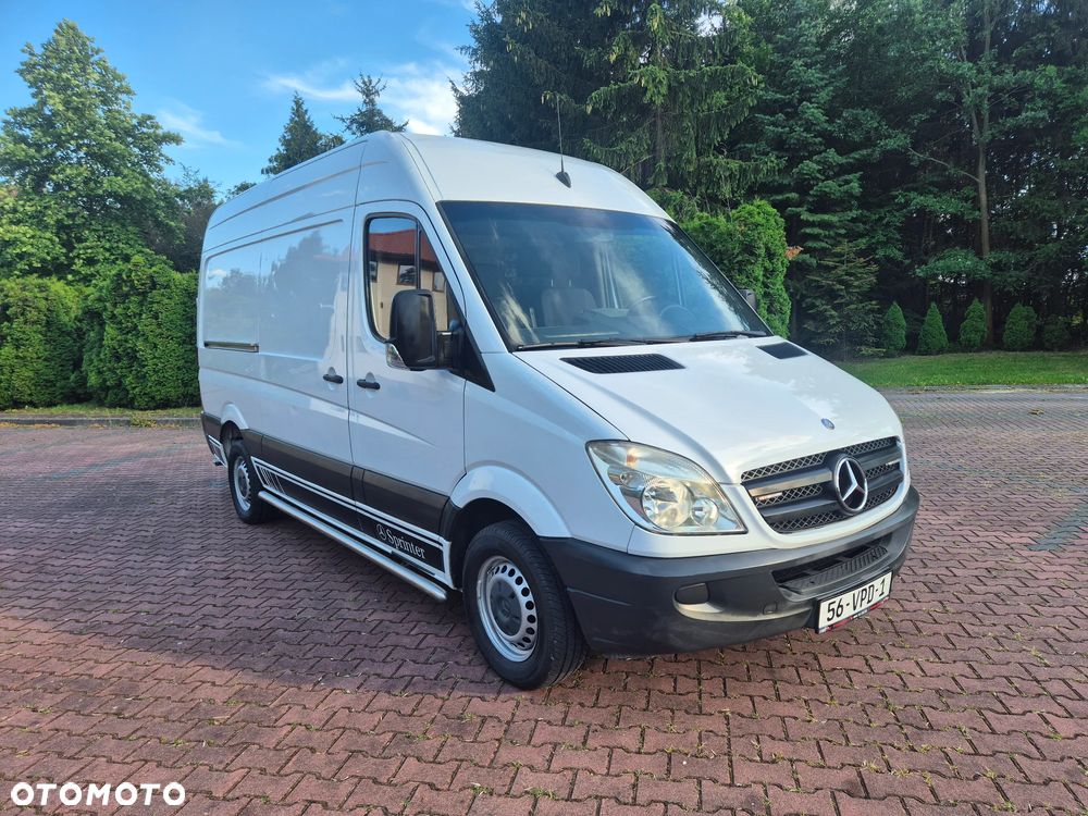 Mercedes-Benz Sprinter - 20