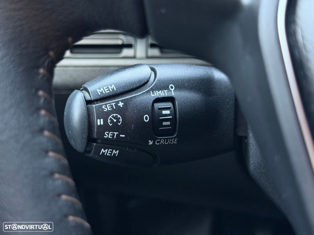 Peugeot 3008 1.5 BlueHDi Active - 27