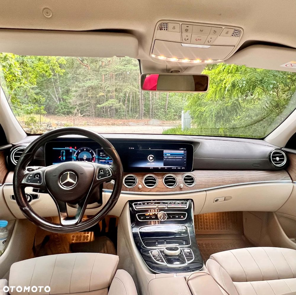 Mercedes-Benz Klasa E 220 d 4-Matic Business Edition 9G-TRONIC - 17