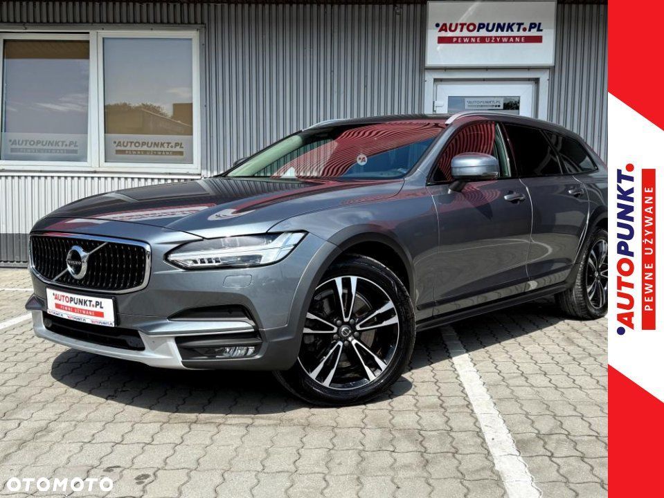 Volvo V90 Cross Country - 1