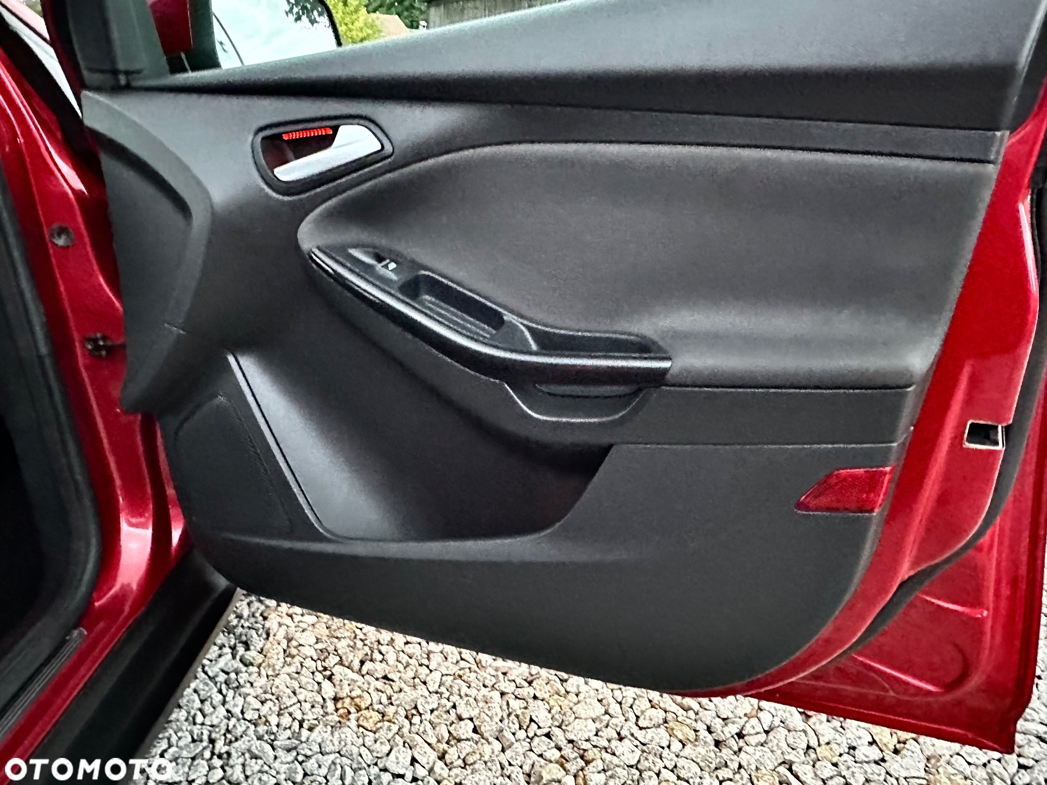 Ford Focus Turnier 1.5 EcoBoost Start-Stopp-System Titanium - 12