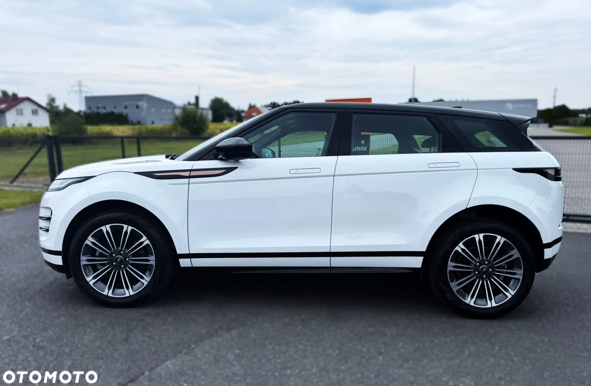 Land Rover Range Rover Evoque - 6