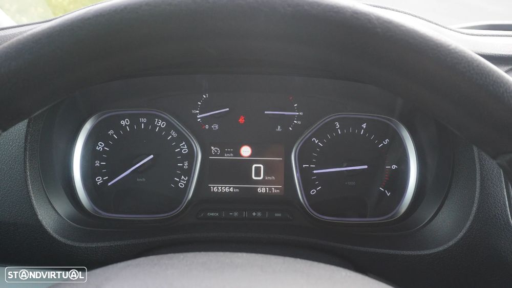 Peugeot Traveller 1.6 BlueHDi L2H1 Standard - 20