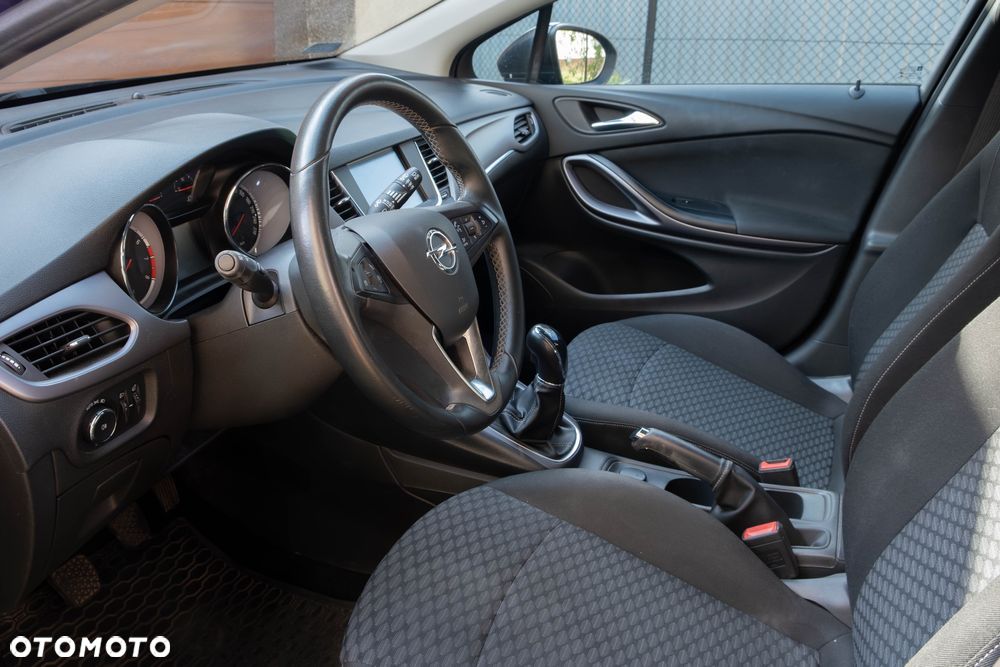 Opel Astra 1.4 T Enjoy - 6