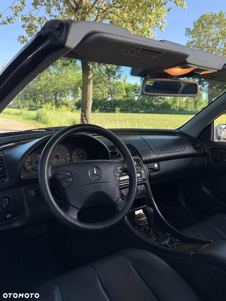 Mercedes-Benz CLK - 23