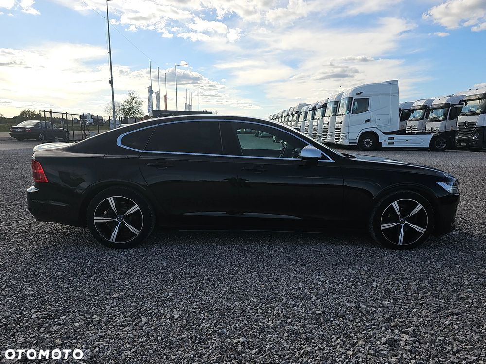 Volvo S90 D3 R-Design - 4