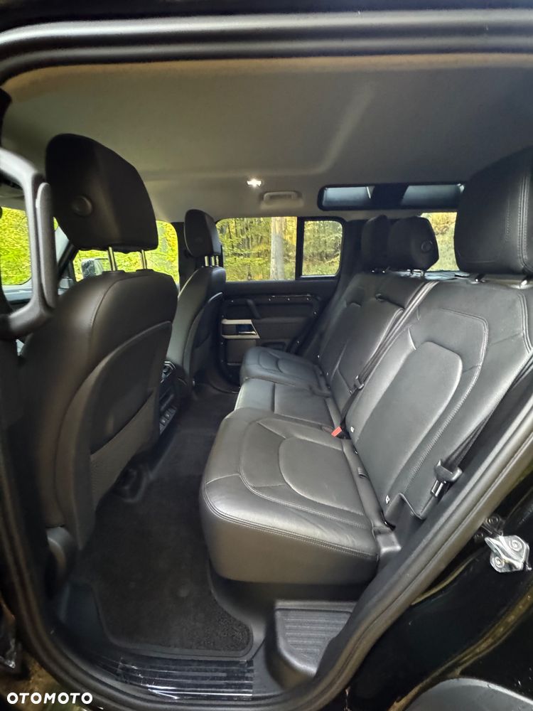 Land Rover Defender - 10