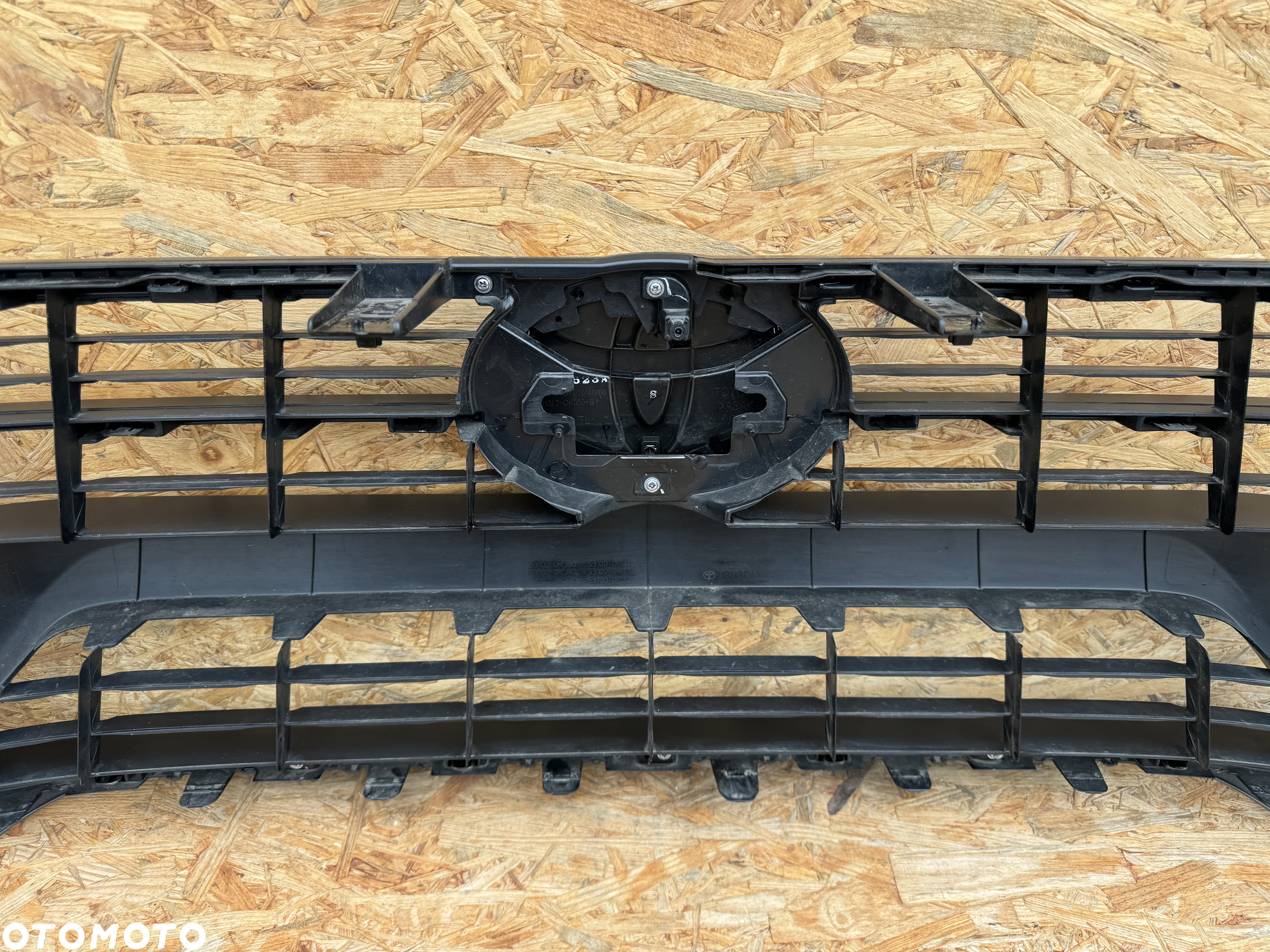 GRILL ATRAPA CHŁODNICY TOYOTA HILUX VIII 8 LIFT IX 9 20+ 53100-0KJ80 75310-0K010 ORYGINAŁ - 8
