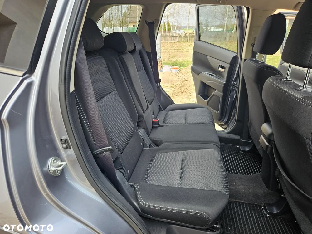 Mitsubishi Outlander 2.0 Intense + SDA 4WD CVT - 24