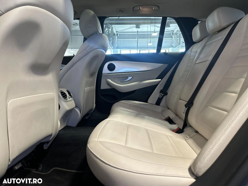 Mercedes-Benz E 220 d All-Terrain 4MATIC Aut. - 12