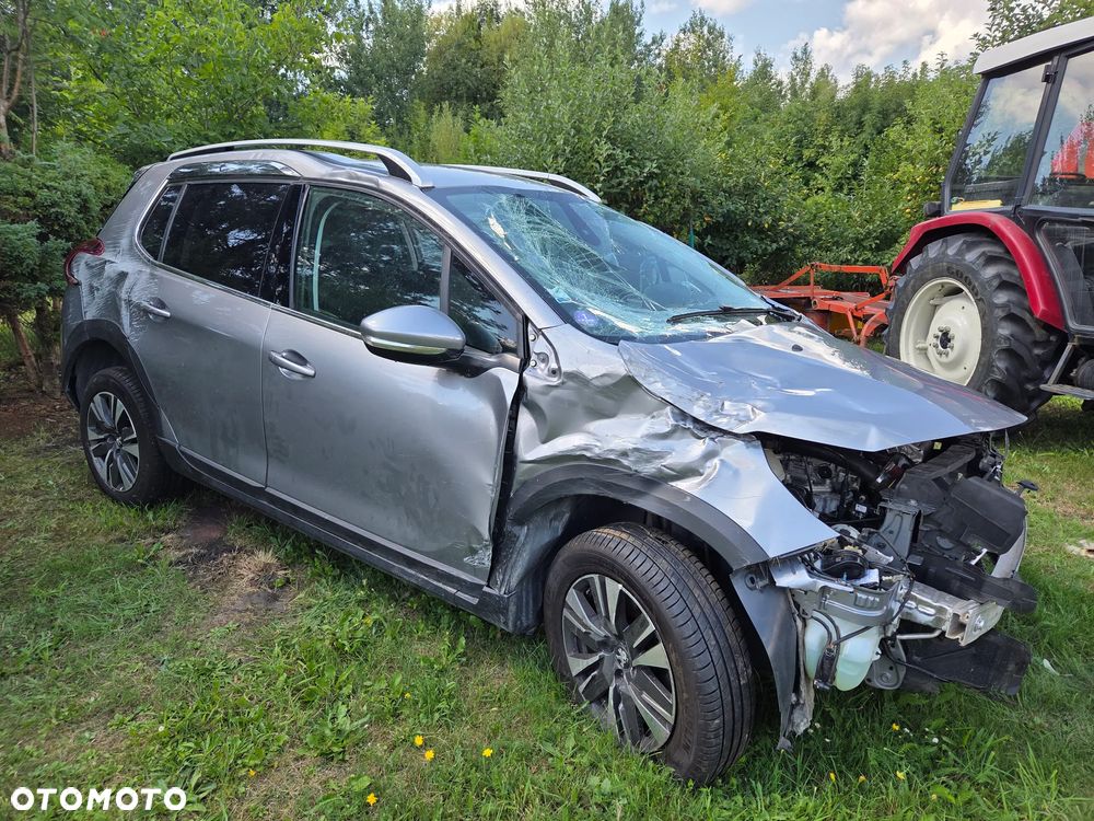 Peugeot 2008 1.2 PureTech Allure S&S - 3