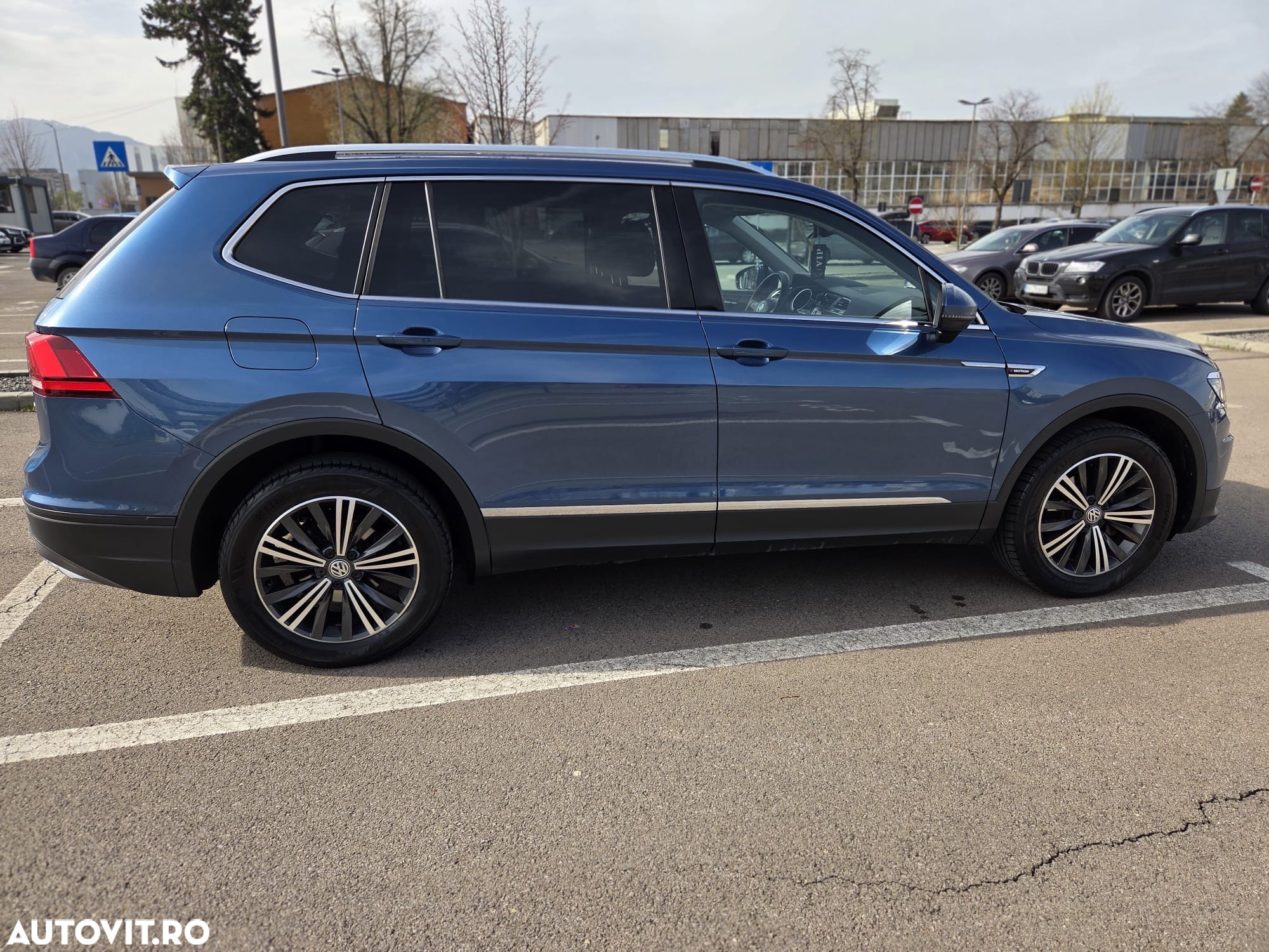 Volkswagen Tiguan 2.0 TDI 4Mot DSG Highline - 8