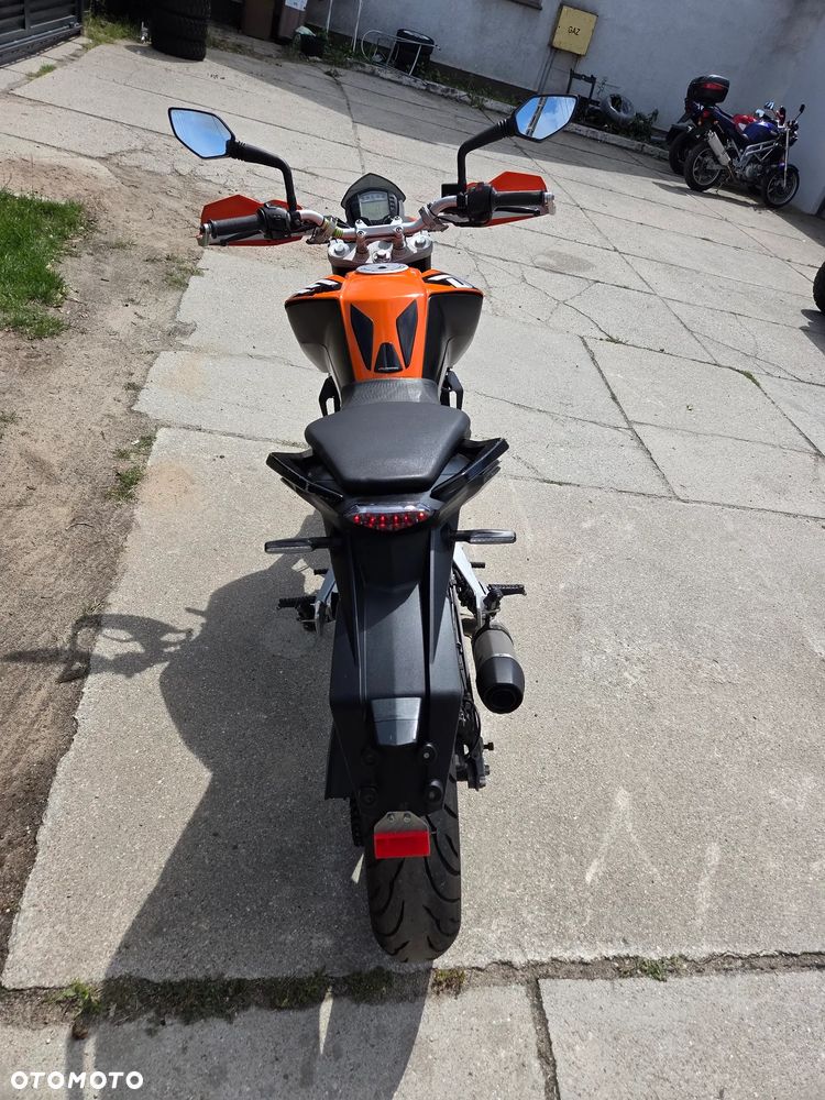 KTM Duke 125 - 4