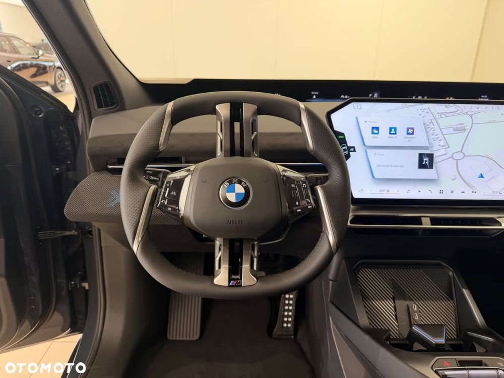 BMW iX3 - 11