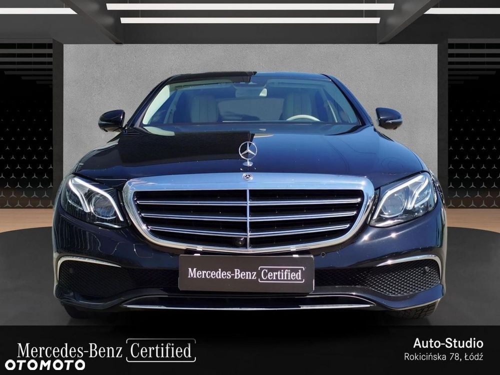 Mercedes-Benz Klasa E - 9