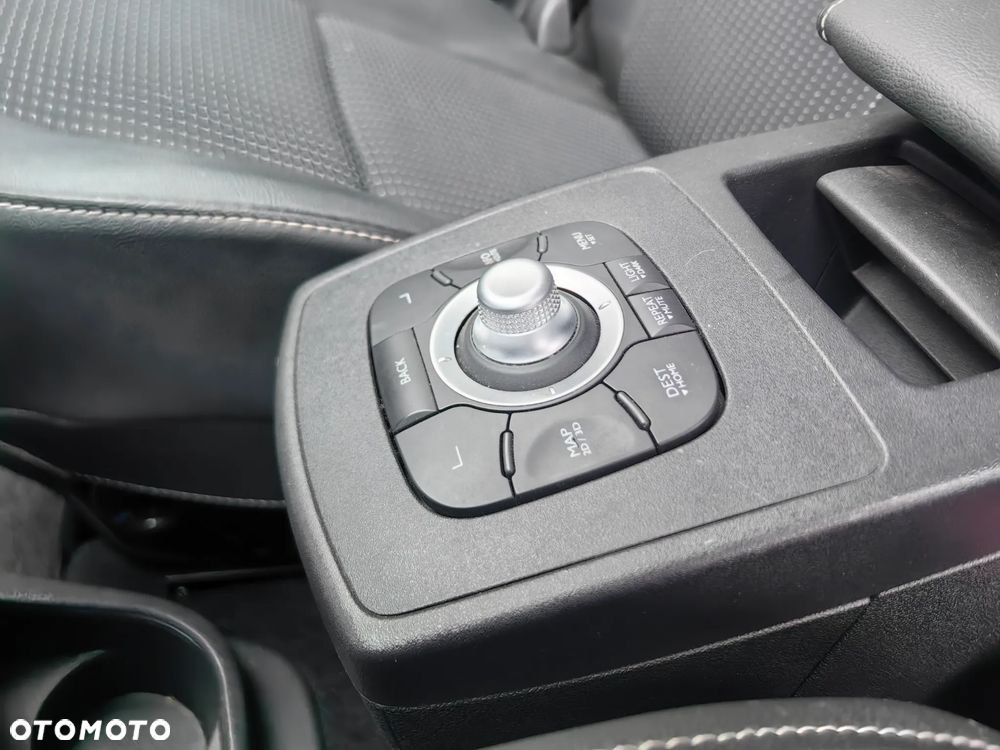 Renault Scenic 1.4 16V TCE Bose Edition - 18