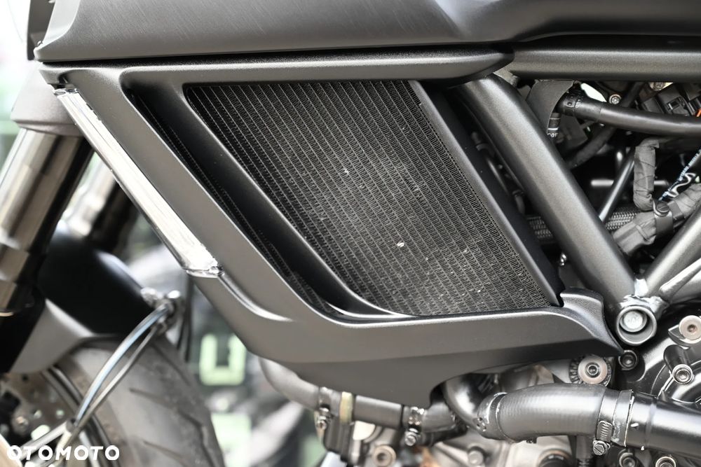 Ducati Diavel - 19