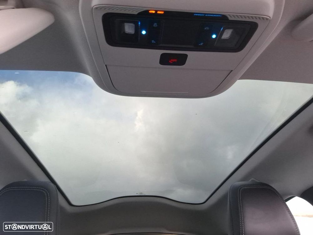 Ford Mustang Mach-E Premium - 12