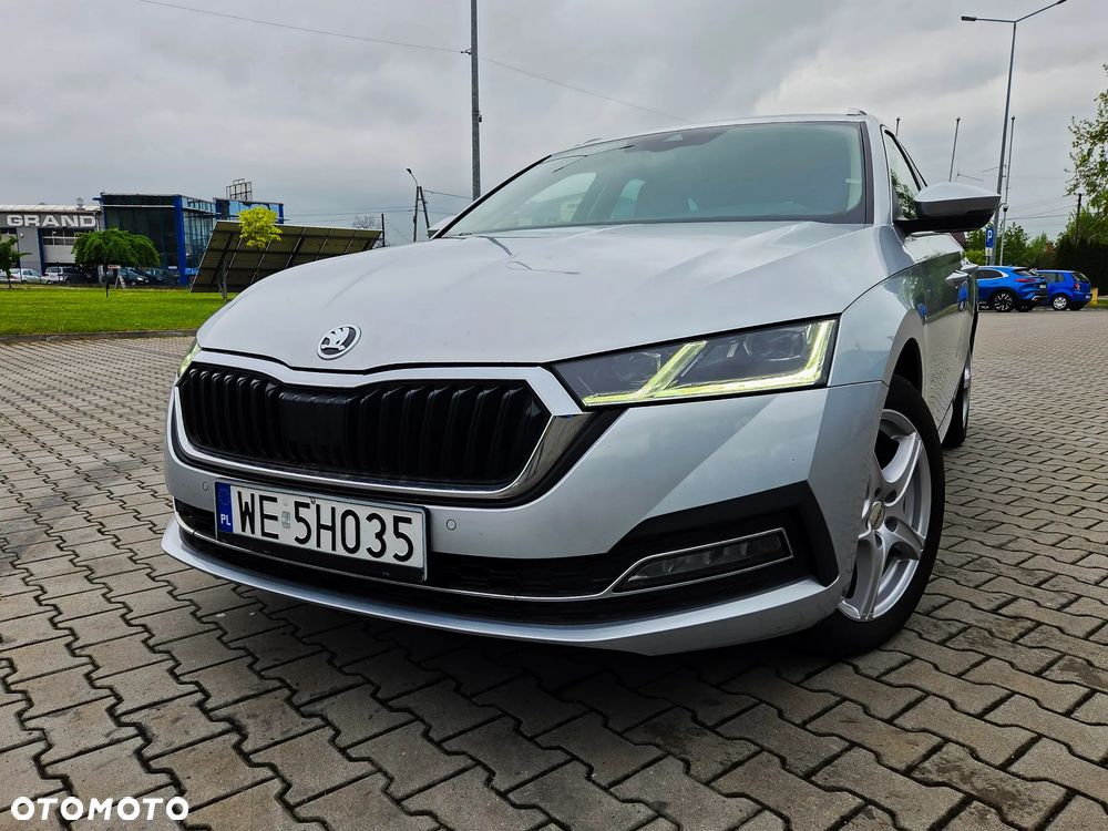 Skoda Octavia 2.0 TSI 4x4 Style DSG - 11