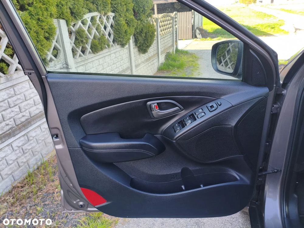 Hyundai ix35 1.7 CRDi 2WD blue Style - 11