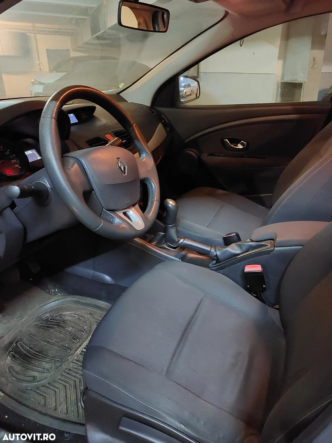 Renault Fluence - 6