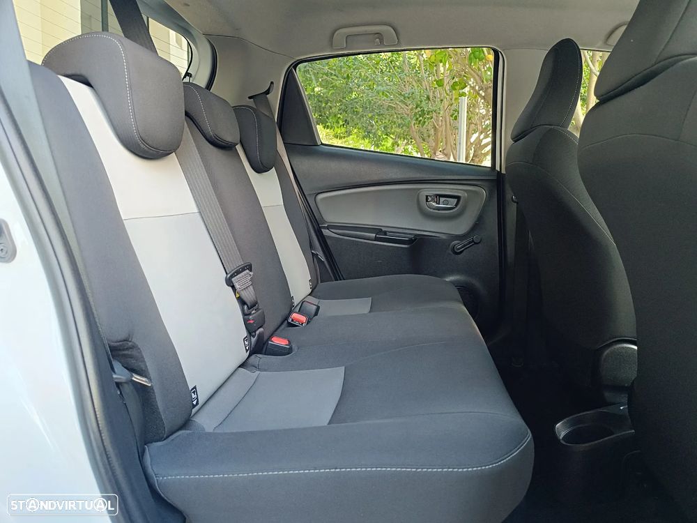 Toyota Yaris 1.5 HSD Comfort+P.Techno - 28