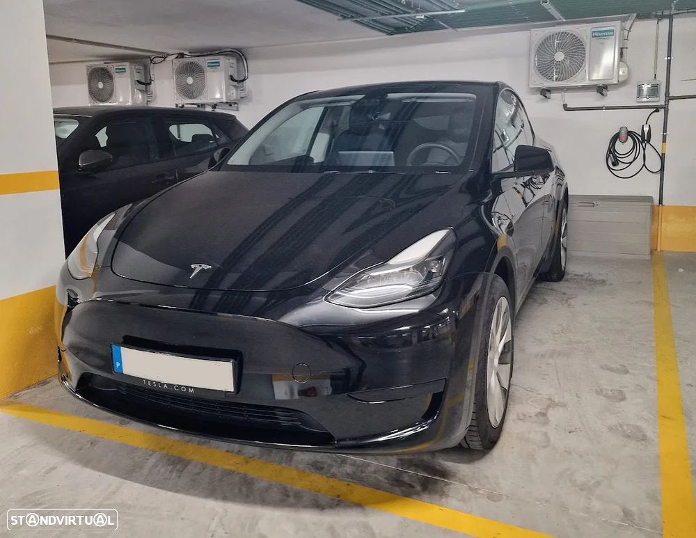 Tesla Model Y RWD